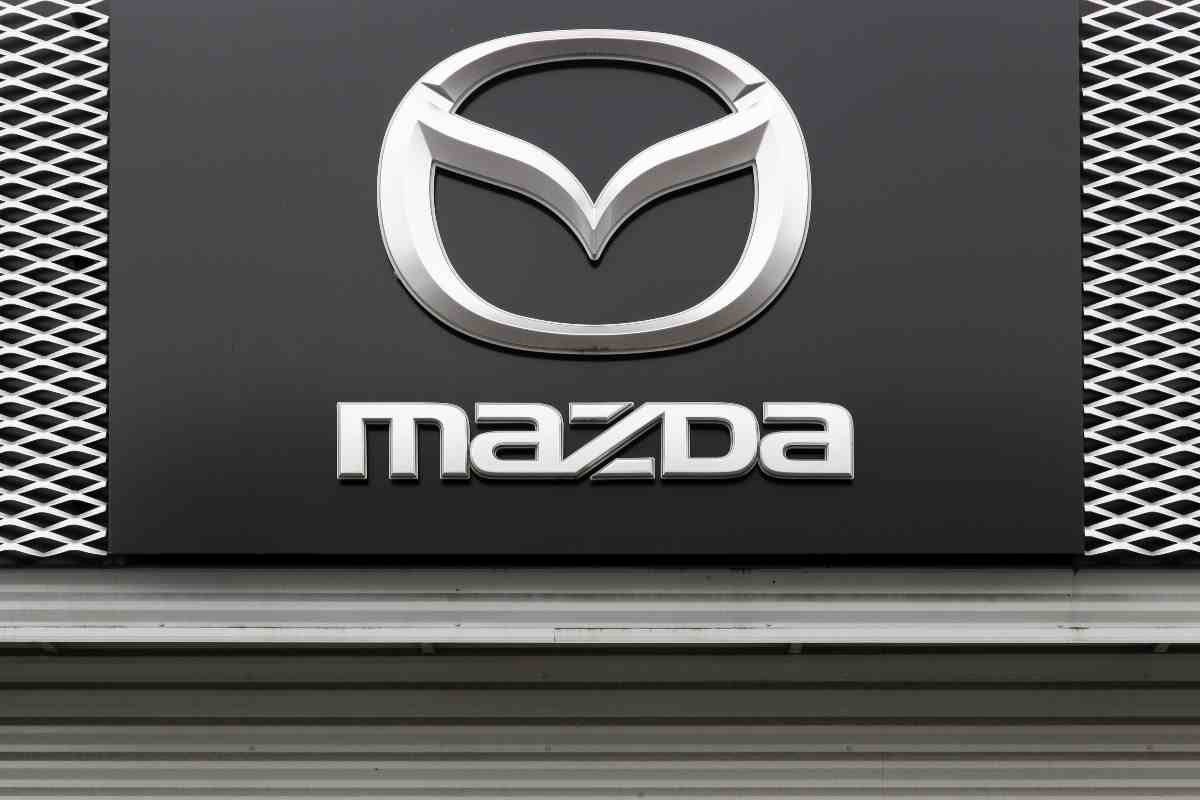 Mazda, allarme rosso per i modelli di punta: c’è un problema grave, costretti al richiamo